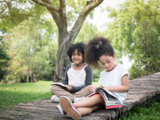 children reading