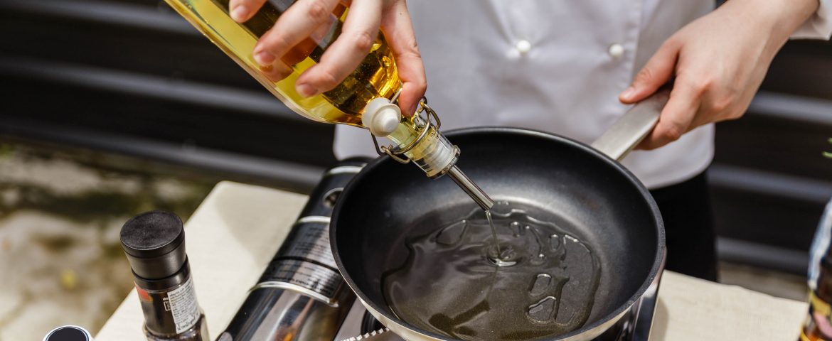 Healthy Cooking Oils: Looking at the Nutrition of 6 Popular Oils
