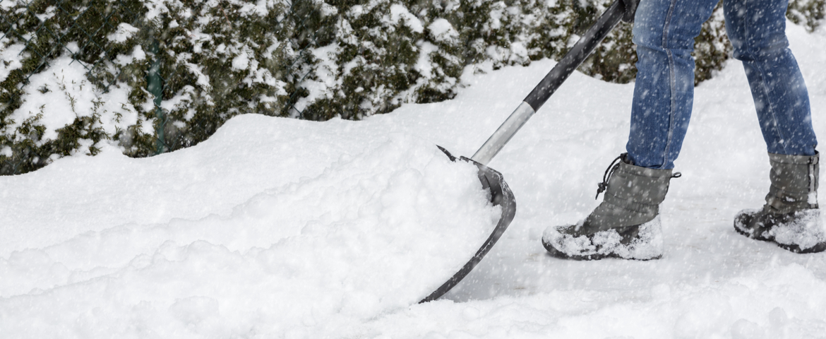 Shoveling Tips for a Safe, Snowy Workout