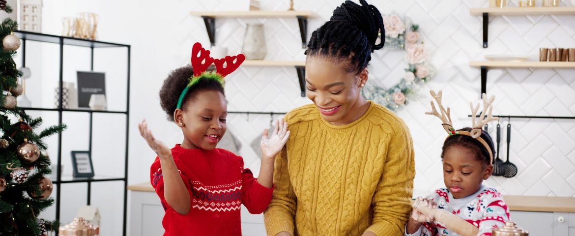 12 Helpful Tips for Stress-Free Parenting This Holiday Season